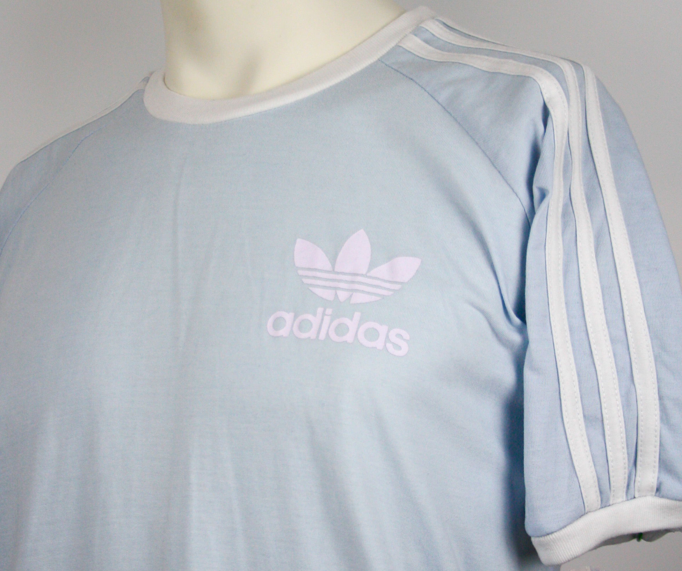 Adidas Vintage Style T-Shirt Sky Blue Größe XL