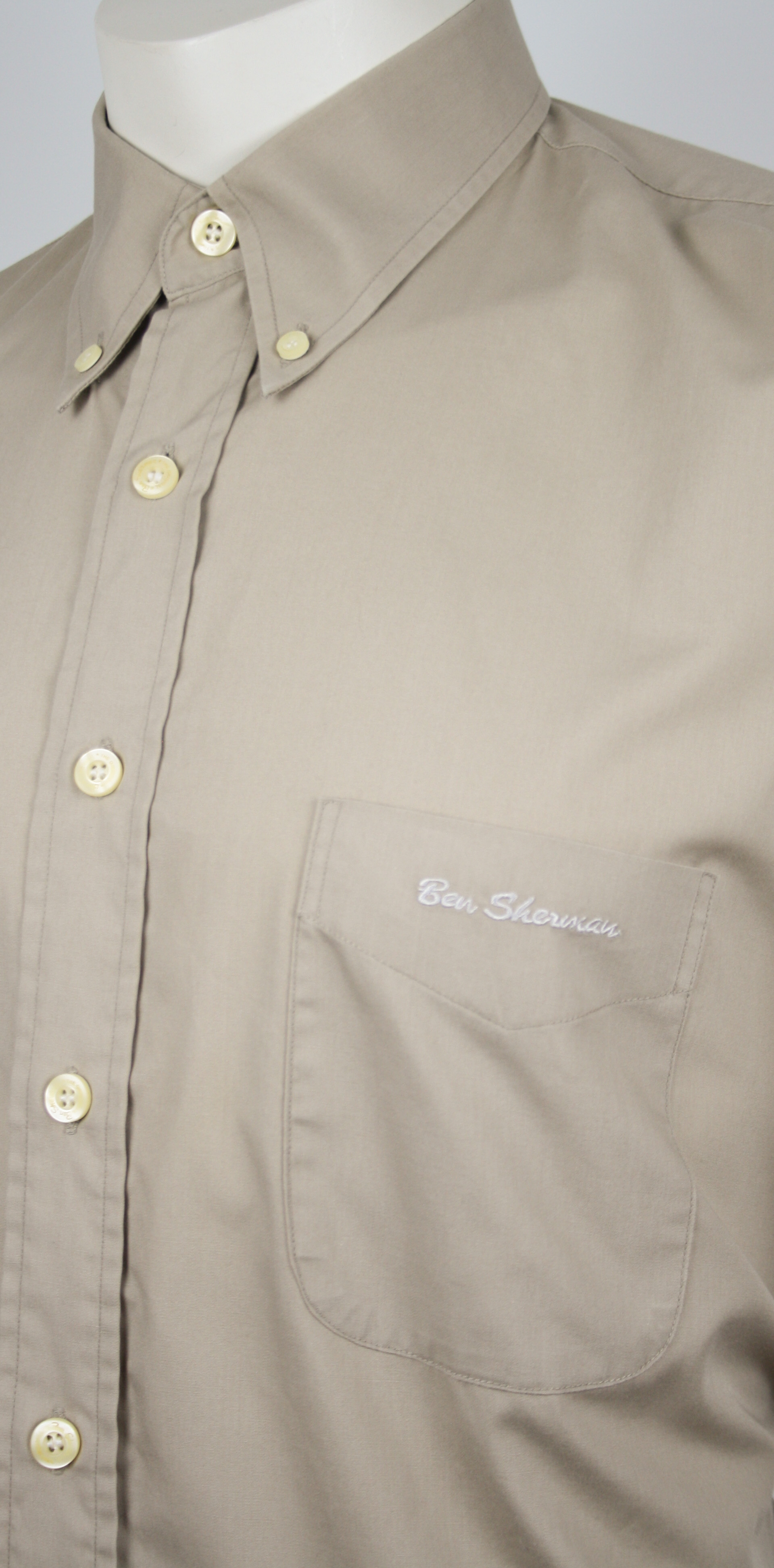 Ben Sherman Hemd Plain Khaki *The Original Green Label* Größe XL