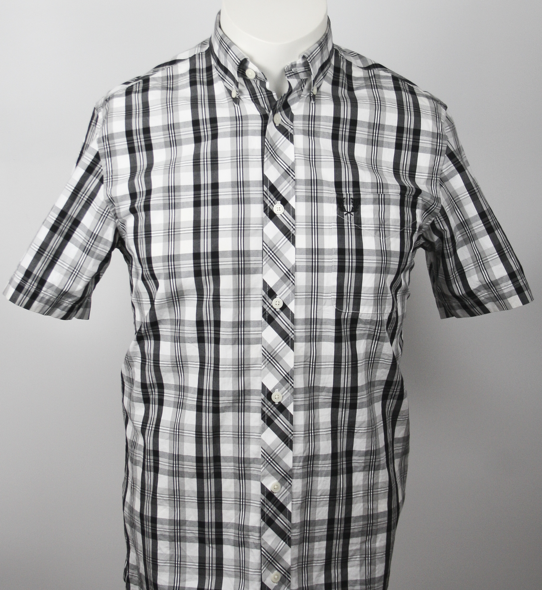 Fred Perry Hemd Black/White Größe S *NEUWERTIG*