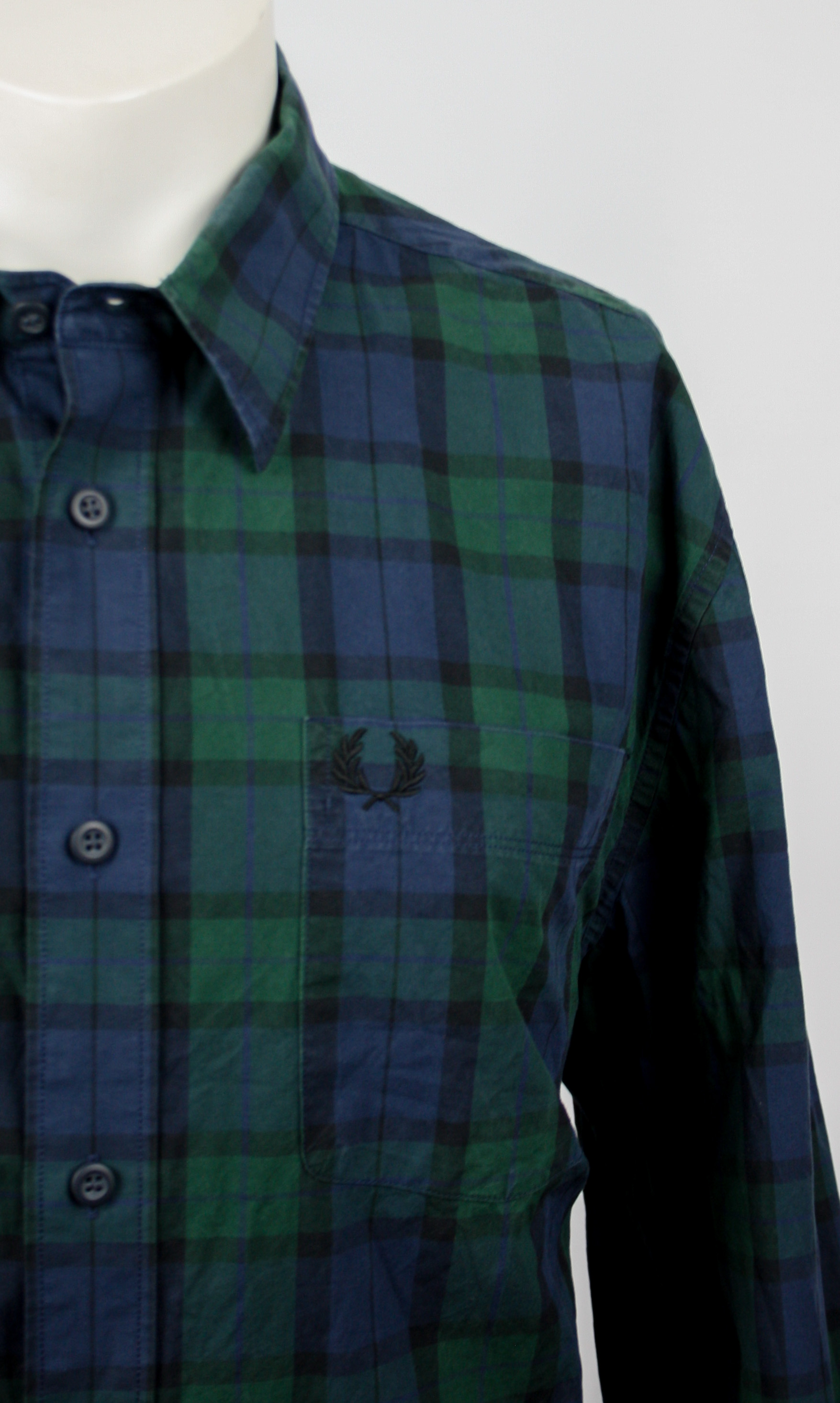 Fred Perry Hemd Dark Blue/Green Langarm no buttondown Größe XL